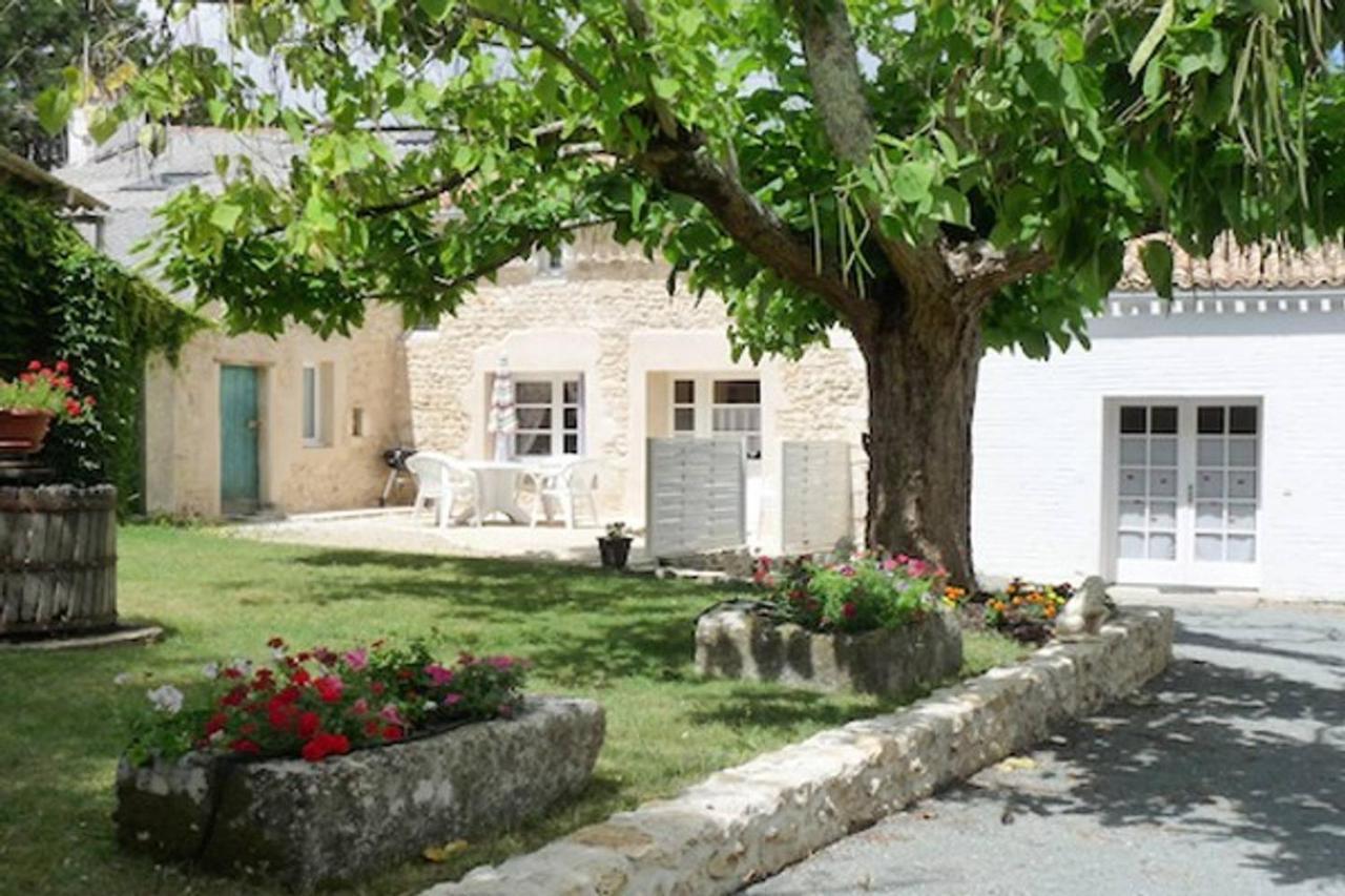 Gites Chez Belliveau Meursac Buitenkant foto